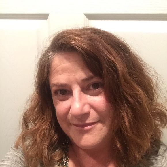 Meet your Posher, Cindy - Picture 1 of 1